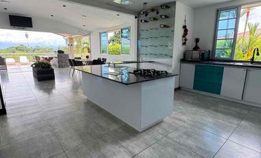 Arriendo ò vendo casa campestre en cerritos