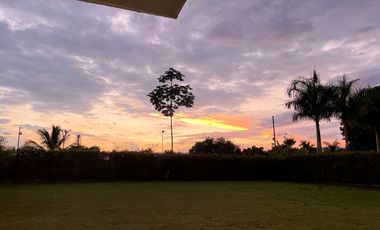 Extraordinaria casa campestre moderna de un solo nivel en Cerritos con lote de 1500 m2. Pereira - Colombia.