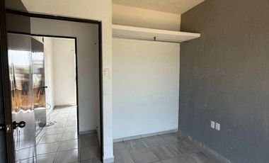 VENDO CASA EN LAGOS DE PUENTE MORENO EN PRIVADA, ALBERCA Y AMENIDADES