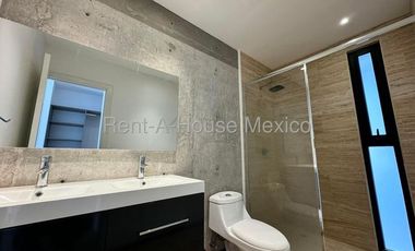 Rento amplio departamento en altos de juriquilla 3 recamaras 3 baños 2 autos