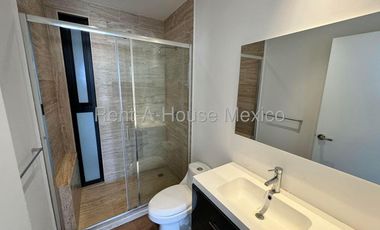 Rento amplio departamento en altos de juriquilla 3 recamaras 3 baños 2 autos