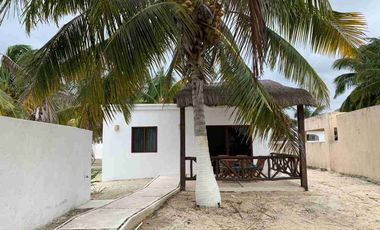 CASA EN CHICXULUB EN KM 10.5 EN SEGUNDA FILA