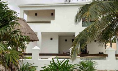 CASA EN CHICXULUB EN KM 10.5 EN SEGUNDA FILA