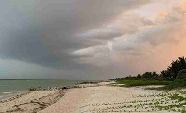 CASA EN CHICXULUB EN KM 10.5 EN SEGUNDA FILA