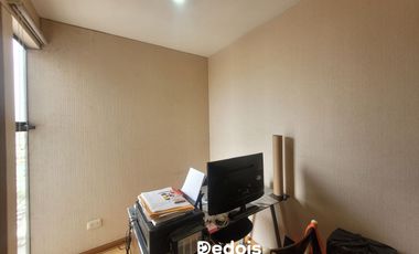 ¡VENTA DEPARTAMENTO VISTA CALLE EN AV. VENEZUELA!