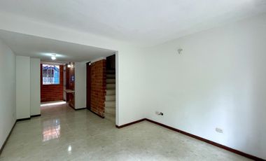 Extraordinaria casa en la Villa Olímpica Conjunto Residencial. Villa Olimpica. Pereira - Colombia.