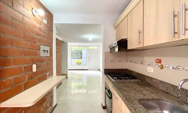 Extraordinaria casa en la Villa Olímpica Conjunto Residencial. Villa Olimpica. Pereira - Colombia.