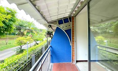 Extraordinaria casa en la Villa Olímpica Conjunto Residencial. Villa Olimpica. Pereira - Colombia.