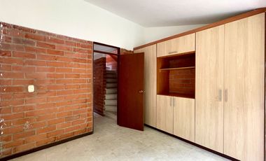 Extraordinaria casa en la Villa Olímpica Conjunto Residencial. Villa Olimpica. Pereira - Colombia.