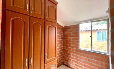 Extraordinaria casa en la Villa Olímpica Conjunto Residencial. Villa Olimpica. Pereira - Colombia.