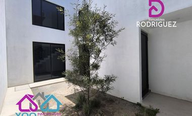 CASA EN VENTA CON JARDIN INTERIOR, EN ESQUINA. PACHUQUILLA, HGO.