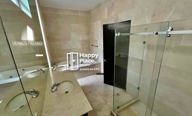 Renta Casa Amueblada Hacienda de las Palmas, Interlomas con  terraza y jardín privado