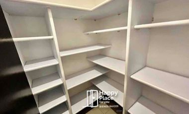 Renta Casa Amueblada Hacienda de las Palmas, Interlomas con  terraza y jardín privado