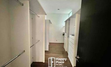 Renta Casa Amueblada Hacienda de las Palmas, Interlomas con  terraza y jardín privado