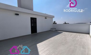 Casa nueva en Fraccionamiento Explanda Sur con recamara en planta baja