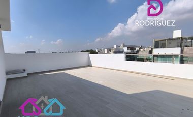 Casa nueva en Fraccionamiento Explanda Sur con recamara en planta baja