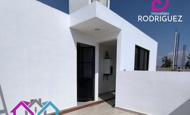 Casa nueva en Fraccionamiento Explanda Sur con recamara en planta baja