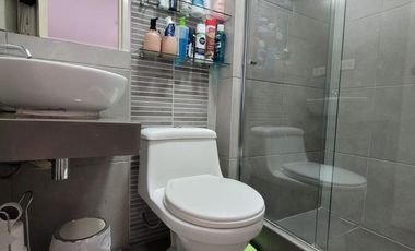 Se vende lindo Triplex en Santiago de Surco – Frente a Parque–  Calle Pedro de Candia cdra. 1