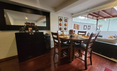 Se vende lindo Triplex en Santiago de Surco – Frente a Parque–  Calle Pedro de Candia cdra. 1