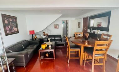 Se vende lindo Triplex en Santiago de Surco – Frente a Parque–  Calle Pedro de Candia cdra. 1