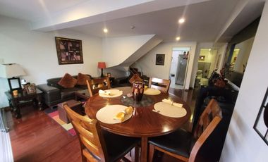 Se vende lindo Triplex en Santiago de Surco – Frente a Parque–  Calle Pedro de Candia cdra. 1