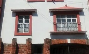 CASA EN REMATE EN FUENTES DE SATELITE NAUCALPAN