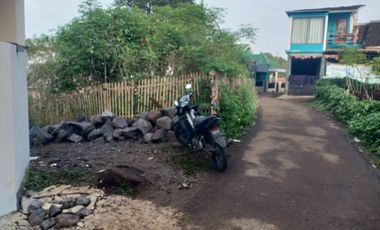 60 M2 Tanah Datar View Bagus Siap Bangun Dekat Kantor Desa Cilame, Bandung Barat.