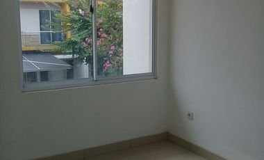 Disewakan Rumah 2Lantai Siap Huni di Cluster Australia Green Lake City