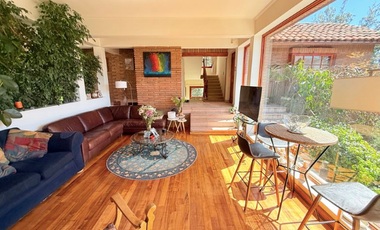 Espectacular Casa Con Hermosa Vista, Cercano A Los Trapenses