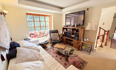 Espectacular Casa Con Hermosa Vista, Cercano A Los Trapenses