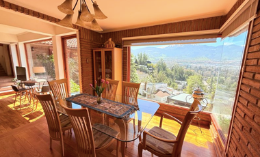 Espectacular Casa Con Hermosa Vista, Cercano A Los Trapenses