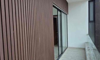 Casa en venta dentro de Residencial privado Royal Campestre