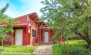 Leon Propiedades vende sitio con 3 casas a orillas de Ruta 68