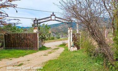 Leon Propiedades vende sitio con 3 casas a orillas de Ruta 68