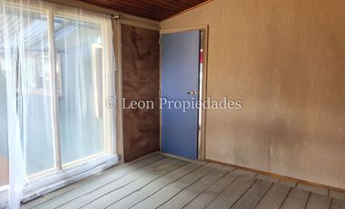 Leon Propiedades vende sitio con 3 casas a orillas de Ruta 68