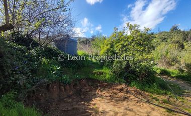 Leon Propiedades vende sitio con 3 casas a orillas de Ruta 68