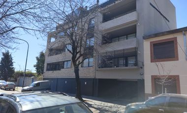 VILLA LURO - Depto. 2 Ambientes con Cochera cubierta - Dupuy al 100