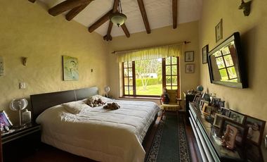 HERMOSA CASA RÚSTICA DE VENTA EN TUMBACO!!  UNA SOLA PLANTA!!