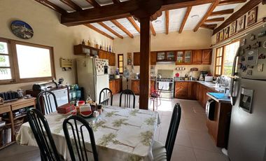 HERMOSA CASA RÚSTICA DE VENTA EN TUMBACO!!  UNA SOLA PLANTA!!