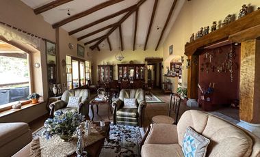 HERMOSA CASA RÚSTICA DE VENTA EN TUMBACO!!  UNA SOLA PLANTA!!