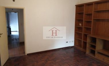 Casa en PH amplia superficie y buen diseño