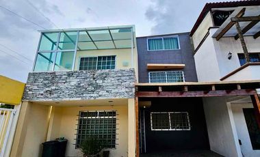 SE VENDE CASA AMPLIA EN PACHUQILLA