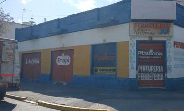 LOCAL ES ESQUINA CASEROS