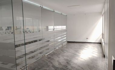 VENDO OFICINA CENTRO EMPRESARIAL NOVOCENTER