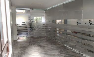 VENDO OFICINA CENTRO EMPRESARIAL NOVOCENTER