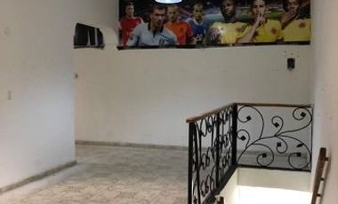 LOCAL EN CENTRO SANTA MARTA