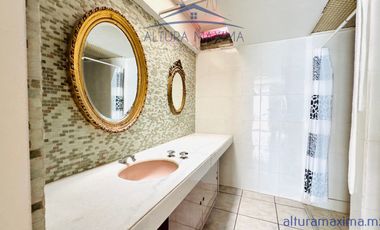 Casa Una Planta en Renta Ladron de Guevara 4 Rec Ideal Oficinas Consultorios