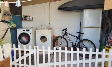 Gran Casa en Villa Los Poetas, Maipu