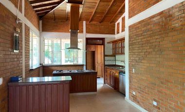 SE ARRIENDA CASA CAMPESTRE EN ARMENIA