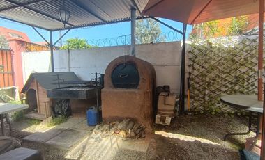 Arriendo oportunidad única casa con tinaja y horno de barro Peñablanca